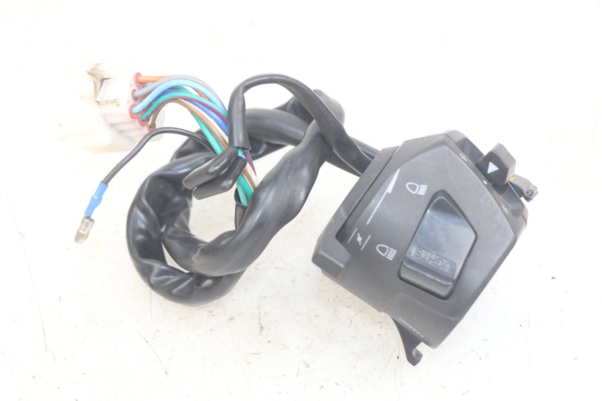 photo de COMMODO GAUCHE MOTRAC URBAN 4T 50 (2016 - 2024) - Gros plan technique