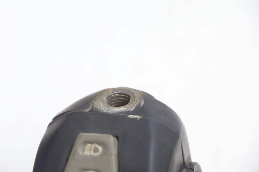 photo de COMMODO GAUCHE PEUGEOT V-CLIC VCLIC 50 (2007 - 2013) - Zoom état d’usage