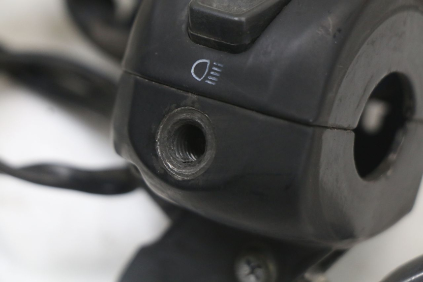 photo de Left handlebar switch BEELINE VELOCE 4T 50 (2011 - 2020) - Détail de la pièce