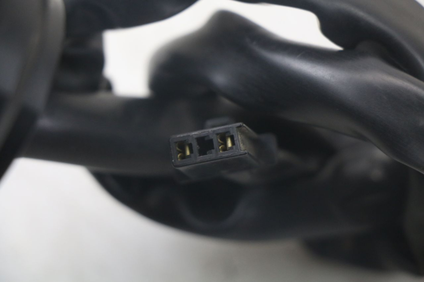 photo de COMMODO GAUCHE KAWASAKI VERSYS ABS 650 (2015 - 2018) - État de surface