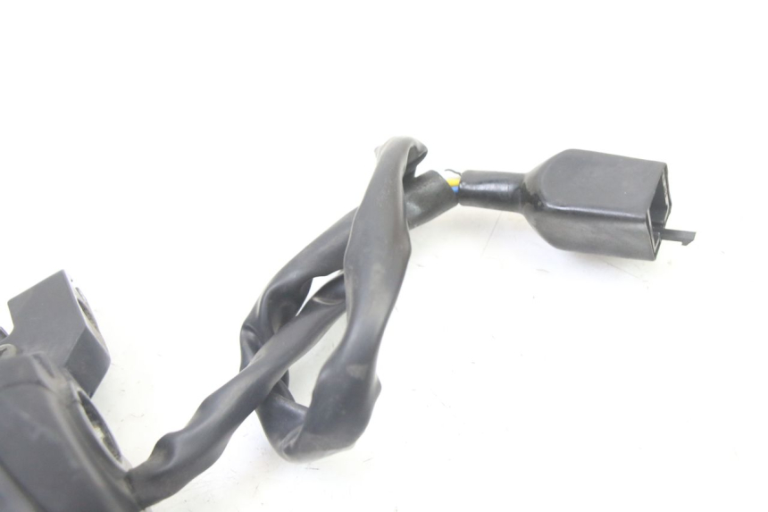 photo de COMMODO GAUCHE PEUGEOT VIVACITY NEW 2T 50 (2008 - 2017) - État de surface