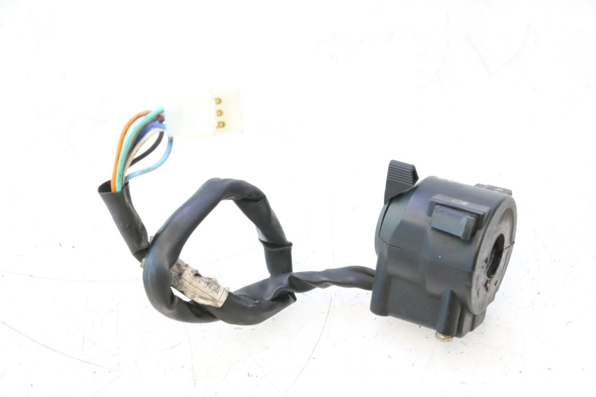 photo de COMMODO GAUCHE DAELIM VJ ROADWIN 125 (2004 - 2007) - Gros plan technique