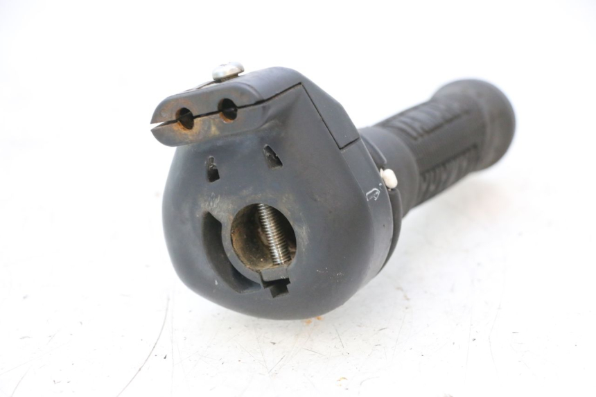 photo de COMMODO GAUCHE YAMAHA WAVE RUNNER GP R 1200 (2000 - 2003) - Vue d’ensemble