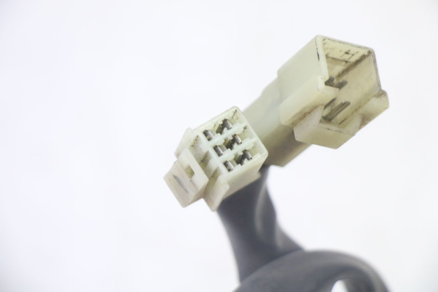 photo de COMMODO GAUCHE YAMAHA X-MAX XMAX 125 (2010 - 2013) - Points de fixation