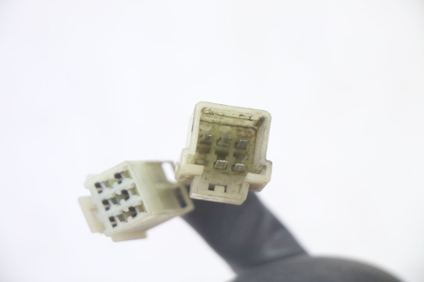 photo de COMMODO GAUCHE YAMAHA X-MAX XMAX 125 (2010 - 2013) - État de surface