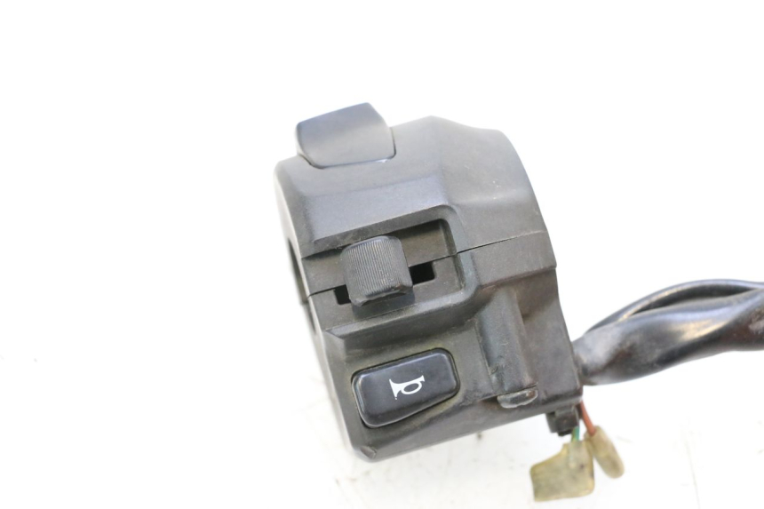 photo de COMMODO GAUCHE YAMAHA X-MAX XMAX 125 (2010 - 2013) - Détail de la pièce
