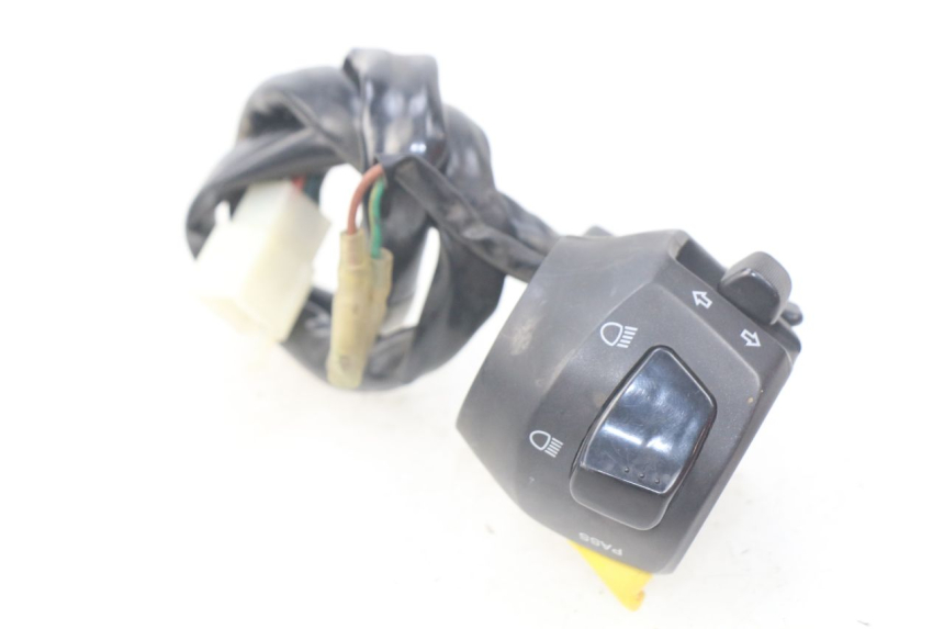 photo de COMMODO GAUCHE TGB X-MOTION XMOTION 125 (2008 - 2014) - Gros plan technique