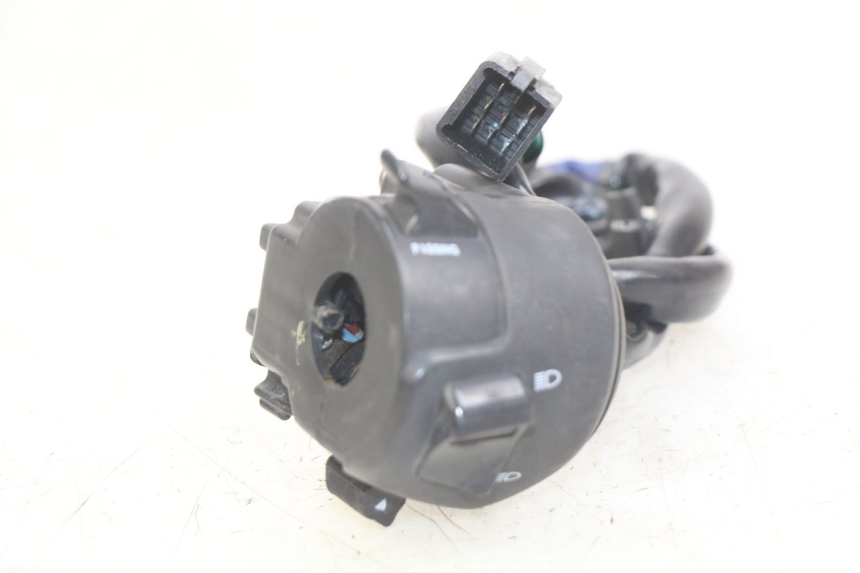 photo de COMMODO GAUCHE KYMCO X-TOWN XTOWN 125 (2016 - 2021) - Détail de la pièce