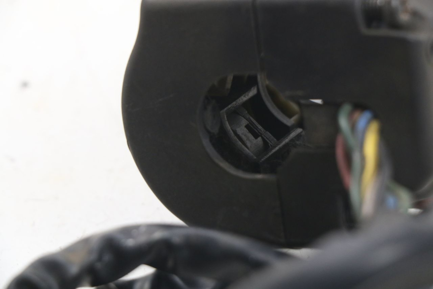 photo de COMMODO GAUCHE YAMAHA XJN XJ N DIVERSION 600 (1994 - 1997) - Détail de la pièce