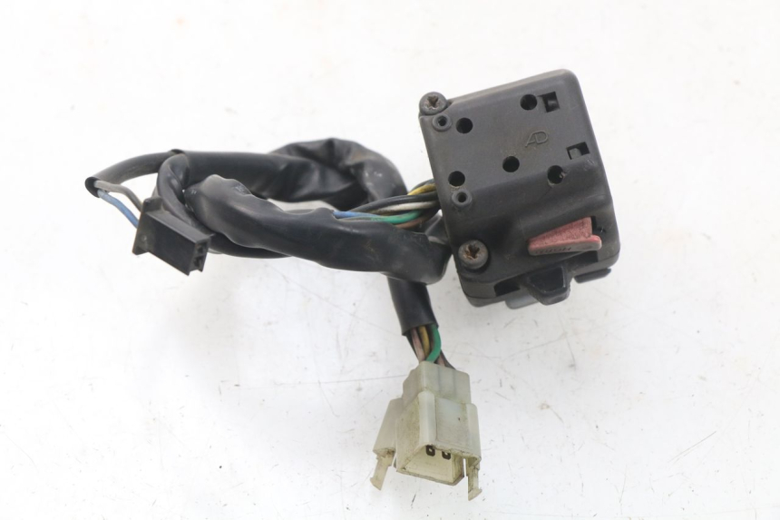 photo de COMMODO GAUCHE YAMAHA XJN XJ N DIVERSION 600 (1994 - 1997) - Gros plan technique