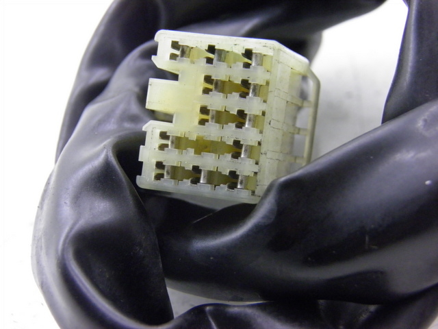 photo de COMMODO GAUCHE YAMAHA FJR 1300 (2004 - 2005) - Zoom état d’usage