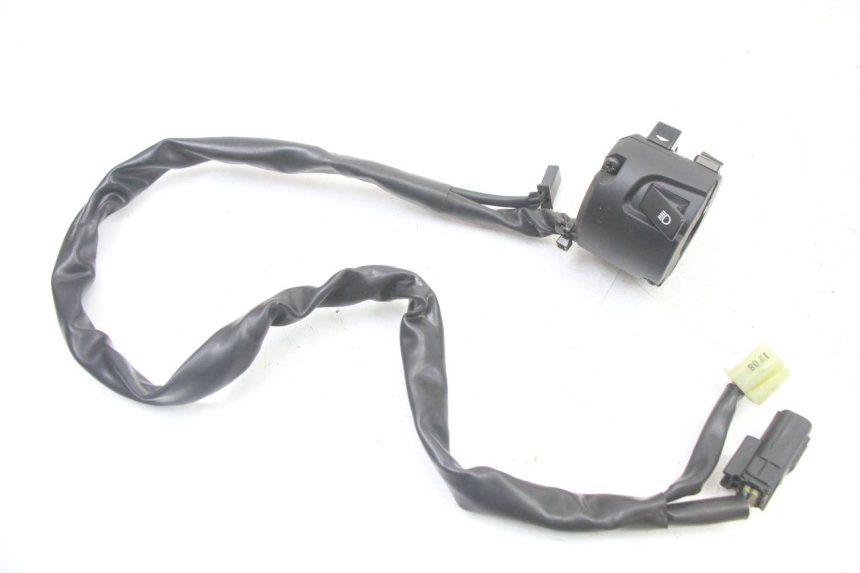 photo de COMMODO GAUCHE YAMAHA TRACER 7 700 (2020 - 2024) - Autre angle de vue