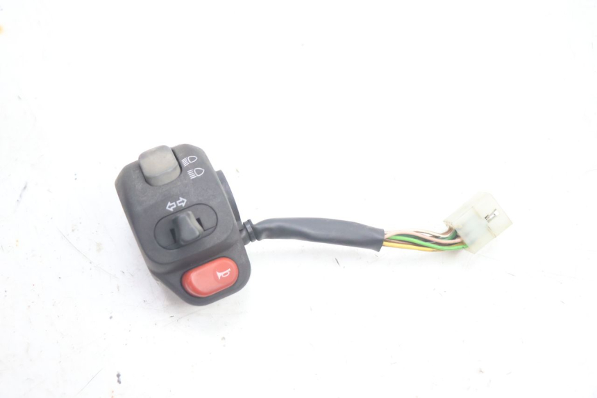 photo de COMMODO GAUCHE YAMAHA YP MAJESTY 125 (2002 - 2006) - Vue principale