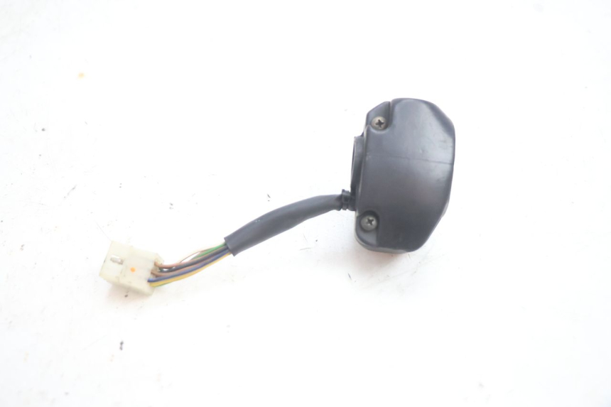 photo de COMMODO GAUCHE YAMAHA YP MAJESTY 125 (2002 - 2006) - Autre angle de vue