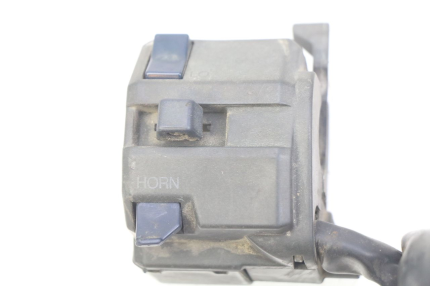 photo de COMMODO GAUCHE KAWASAKI ZEPHYR 1100 ( - 1995) - Détail de la pièce