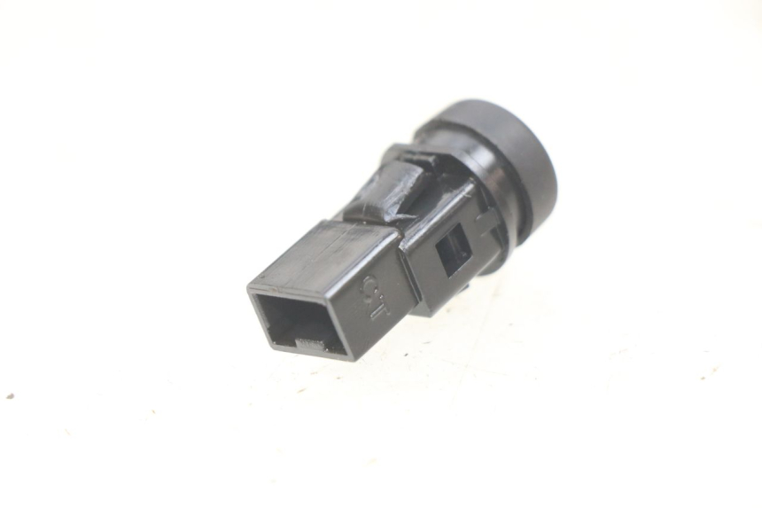 photo de COMMODO KLAXON PIAGGIO FLY 2T 50 (2004 - 2017) - Détail de la pièce