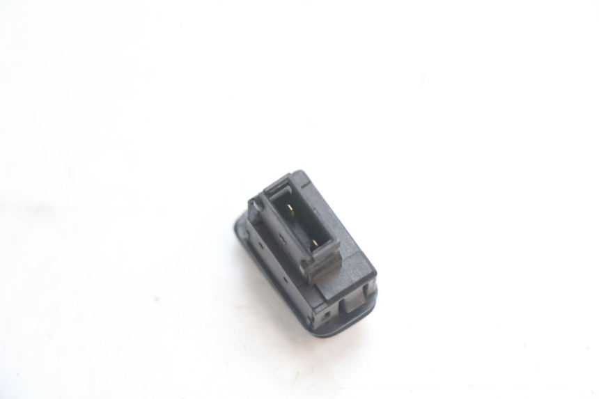 photo de COMMODO KLAXON PIAGGIO MP3 LT 300 (2010 - 2016) - Autre angle de vue