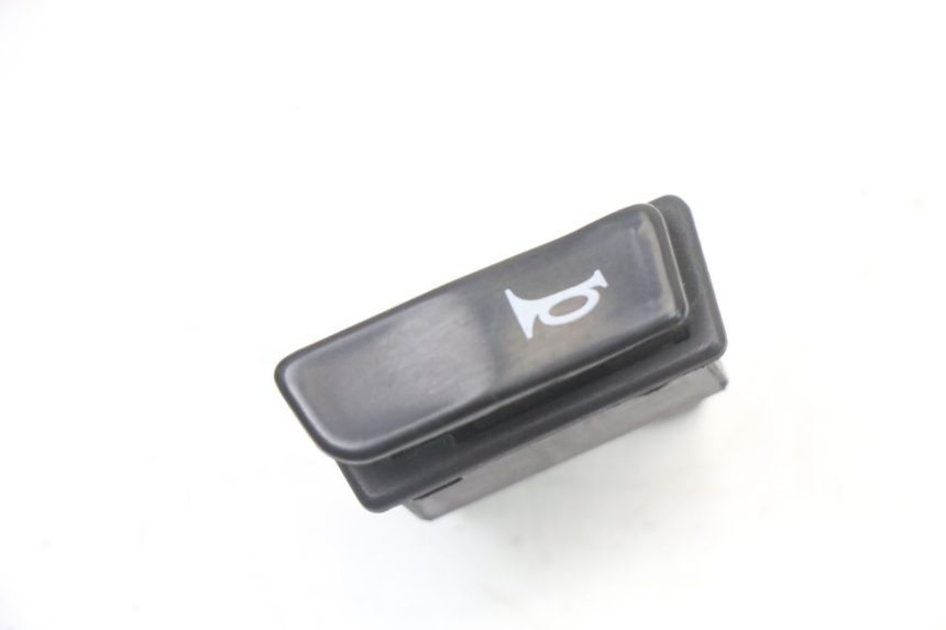 photo de COMMODO KLAXON SYM FIDDLE 3 III 125 (2014 - 2020) - Détail de la pièce