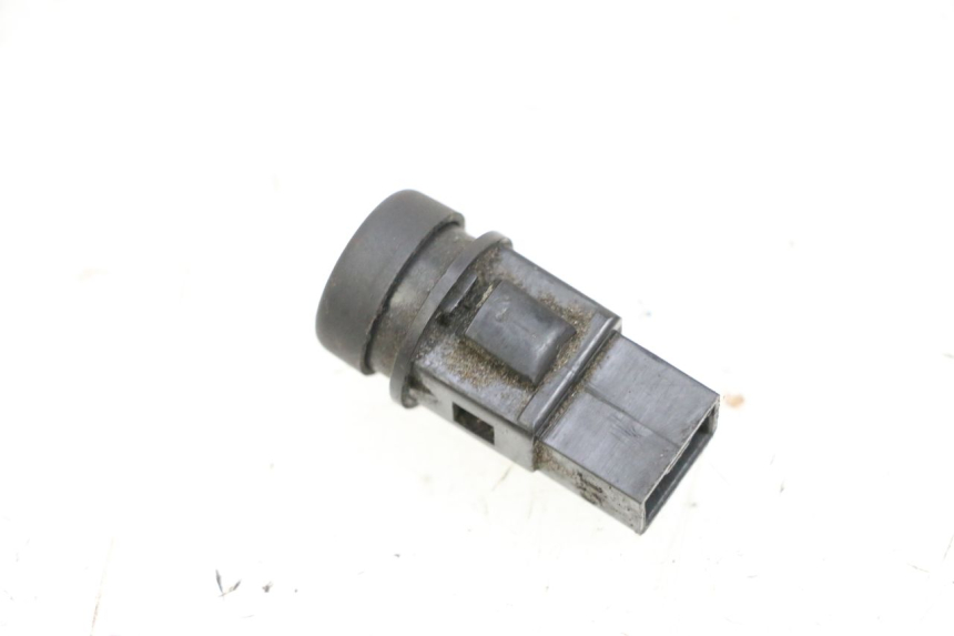 photo de COMMODO KLAXON PIAGGIO ZIP 2T 50 (2009 - 2019) - Zoom état d’usage