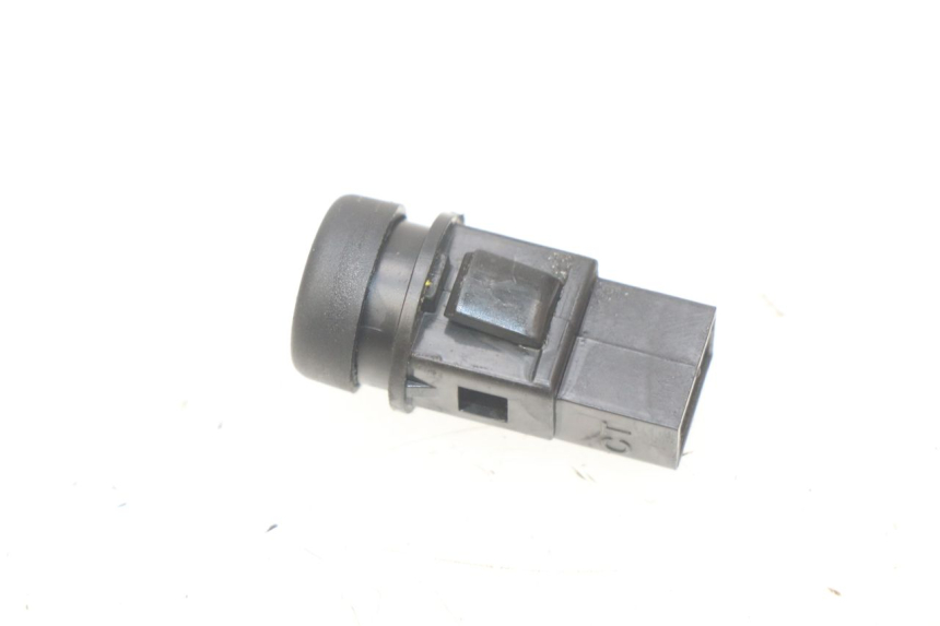 photo de COMMODO KLAXON PIAGGIO ZIP 4T 50 (2018 - 2020) - Autre angle de vue