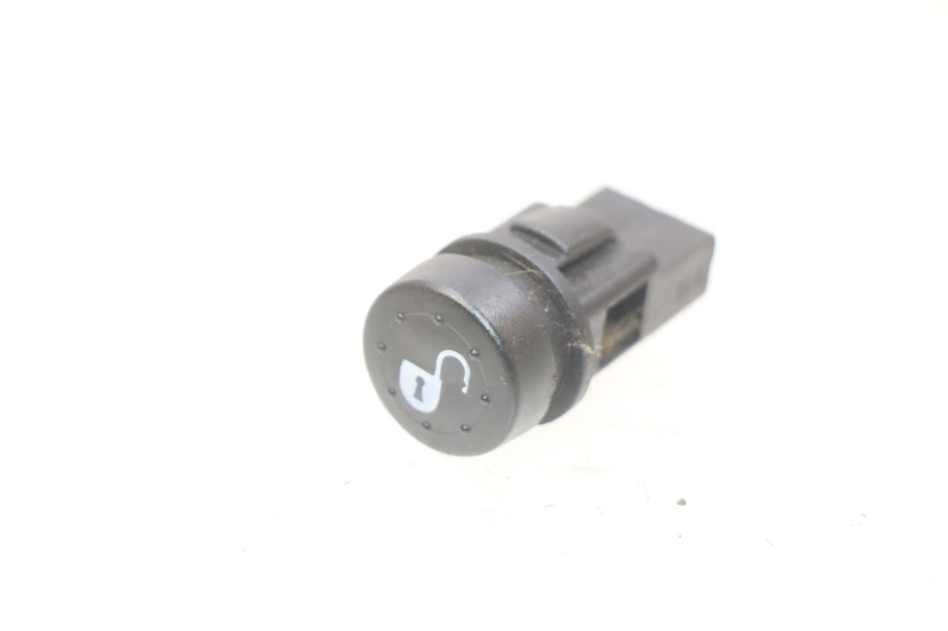 photo de COMMODO PIAGGIO LIBERTY IGET 4T 50 (2015 - 2020) - Détail de la pièce