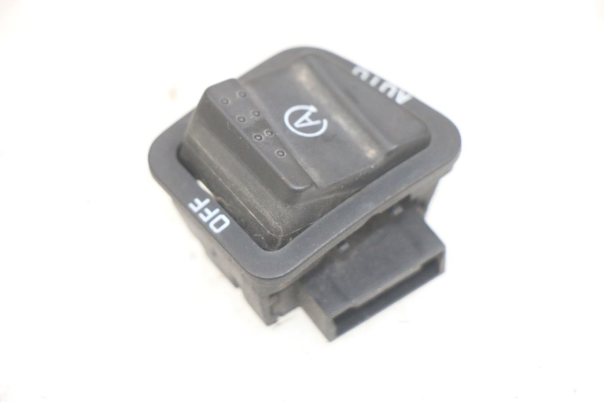 photo de COMMODO PIAGGIO MEDLEY 125 (2016 - 2023) - Points de fixation