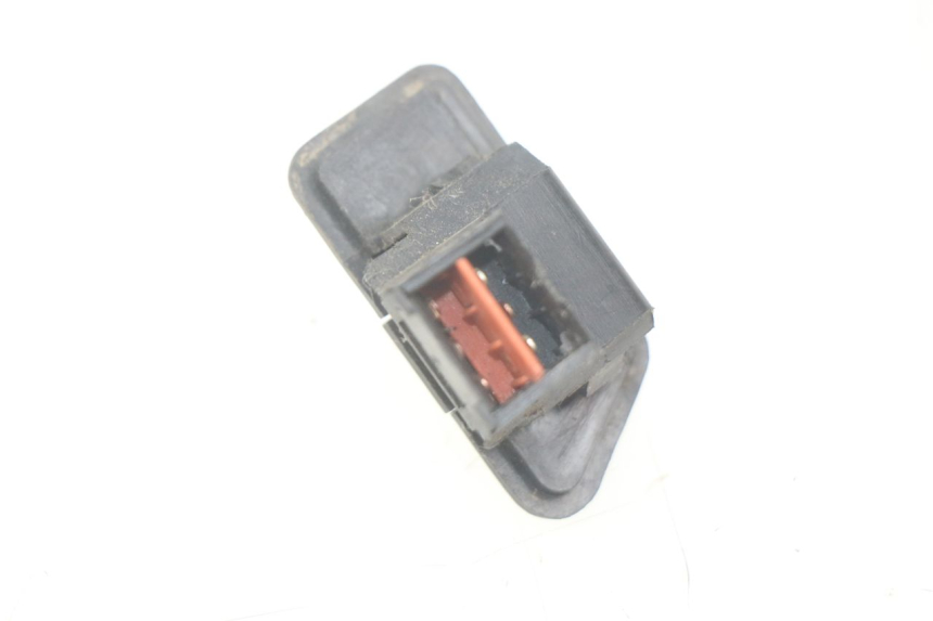 photo de COMMODO PHARE SYM ORBIT 2 2T 50 (2008 - 2018) - Détail de la pièce