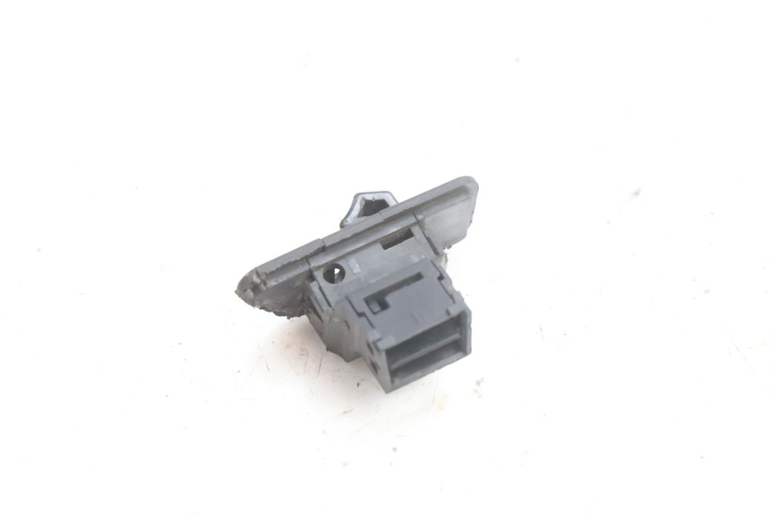 photo de COMMODO PHARE HONDA SH 125 (2001 - 2003) - Détail de la pièce