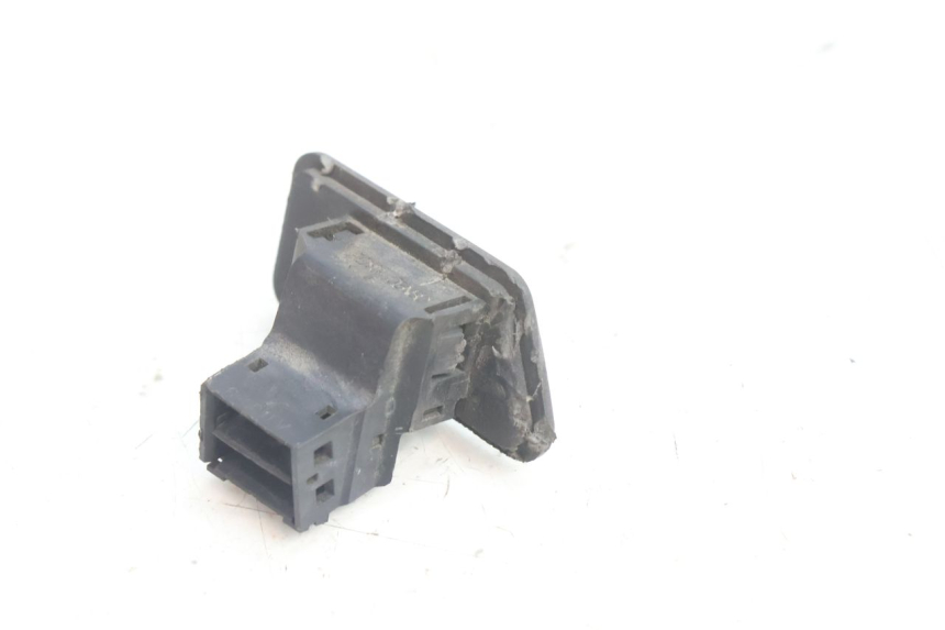 photo de COMMODO PHARE HONDA SH 125 (2001 - 2003) - Gros plan technique