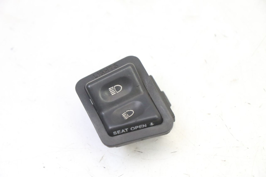 photo de COMMODO PLEIN PHARE SYM FIDDLE 2 S 125 (2012 - 2014) - Vue principale