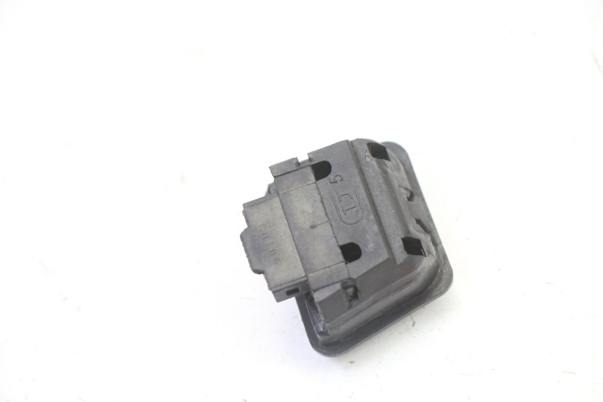 photo de COMMODO PLEIN PHARE SYM FIDDLE 3 III 50 (2014 - 2020) - Autre angle de vue