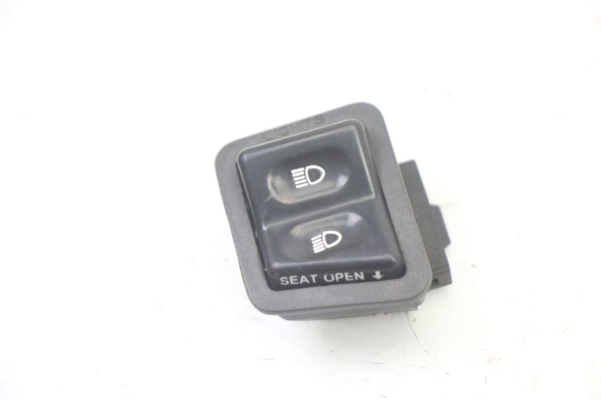 photo de COMMODO PLEIN PHARE SYM FIDDLE 125 (2008 - 2010) - Vue principale