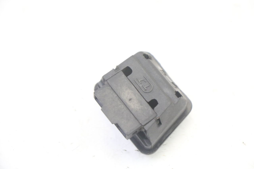 photo de COMMODO PLEIN PHARE SYM FIDDLE 125 (2008 - 2010) - Autre angle de vue