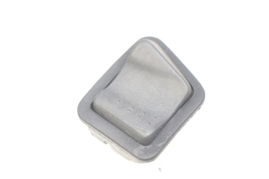 photo de COMMODO PLEIN PHARE PIAGGIO FLY 100 (2006 - 2010) - Vue principale