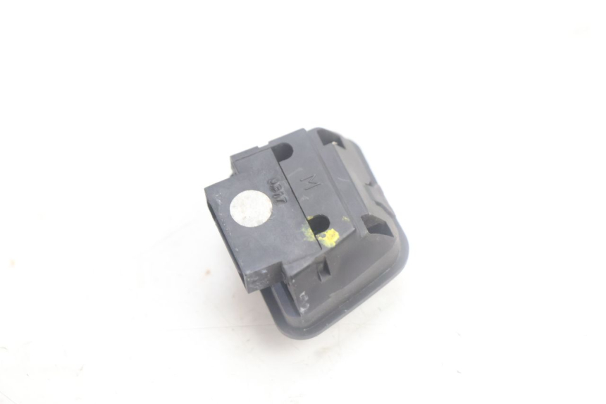 photo de COMMODO PLEIN PHARE PIAGGIO MP3 500 (2016 - 2018) - Autre angle de vue
