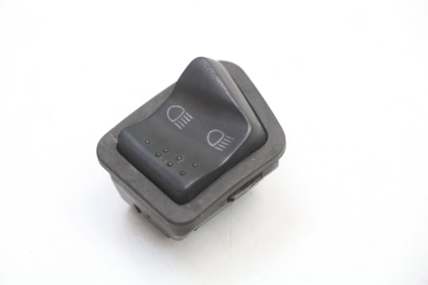 photo de COMMODO PLEIN PHARE PIAGGIO NEW TYPHOON 50 (2018 - 2021) - Zoom état d’usage