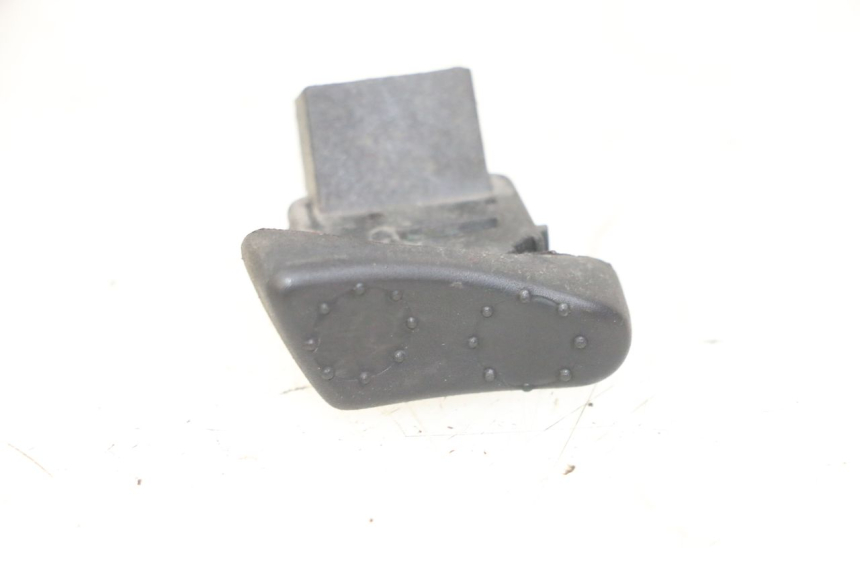 photo de COMMODO PLEIN PHARE PIAGGIO VESPA GRANTURISMO 200 (2004 - 2005) - Vue principale