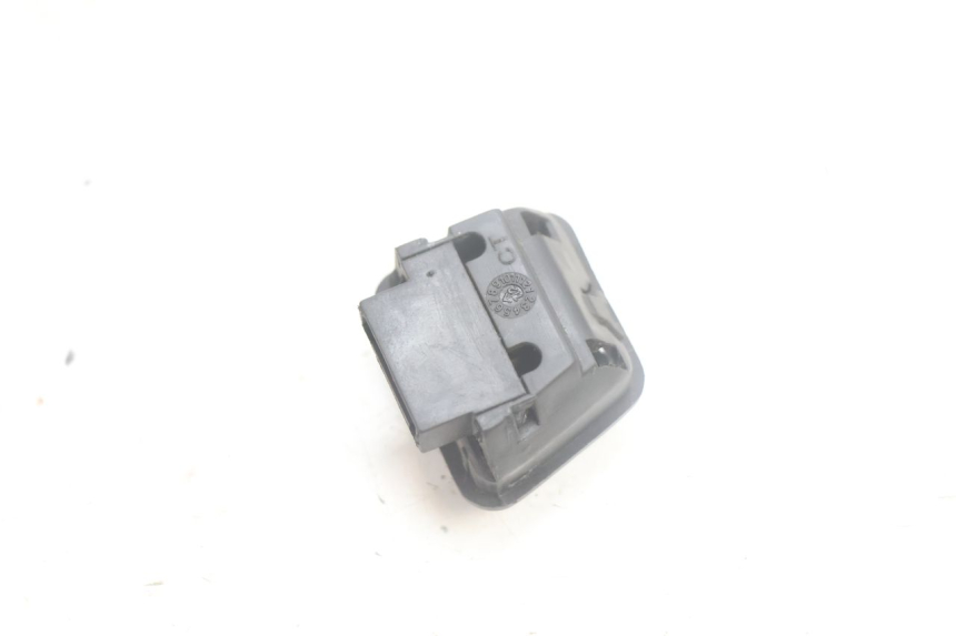 photo de COMMODO PLEIN PHARE APRILIA SR 2T 50 (2012 - 2017) - Autre angle de vue