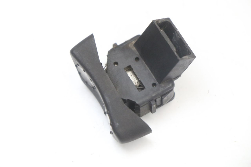 photo de COMMODO PLEIN PHARE PIAGGIO VESPA LX 2T 50 (2005 - 2013) - Détail de la pièce