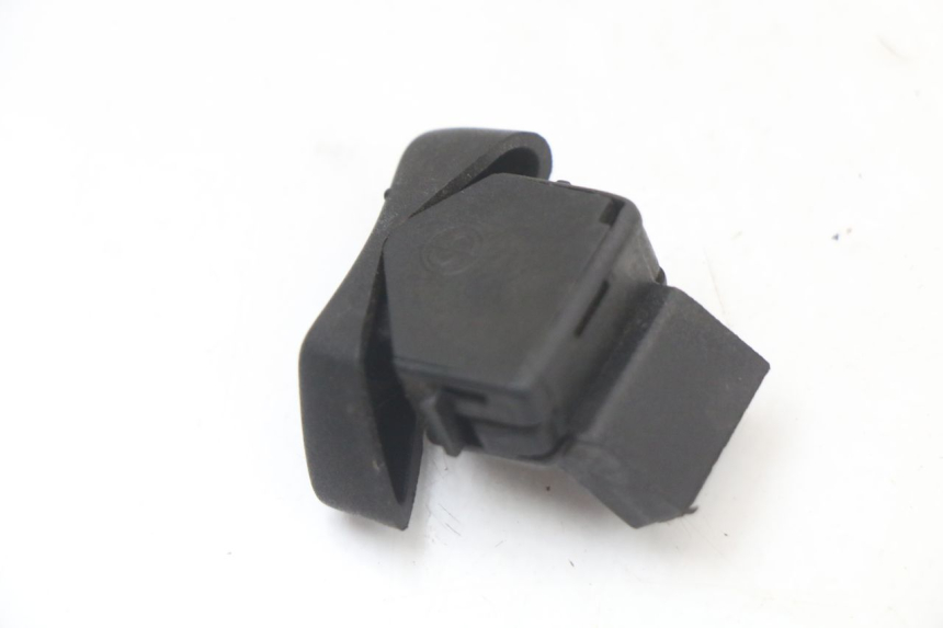 photo de COMMODO PLEIN PHARE PIAGGIO VESPA LX 125 (2005 - 2010) - Zoom état d’usage