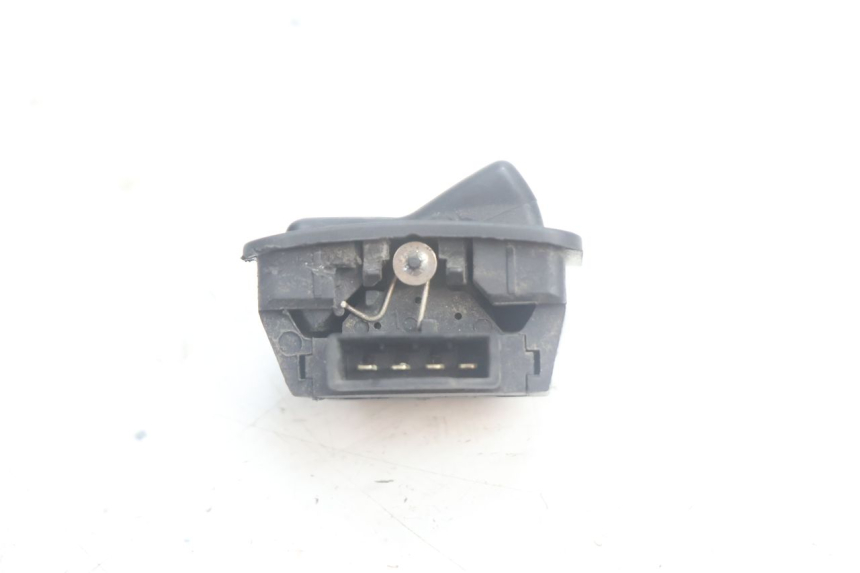 photo de COMMODO PLEIN PHARE YAMAHA XMAX X-MAX 125 (2006 - 2009) - Zoom état d’usage