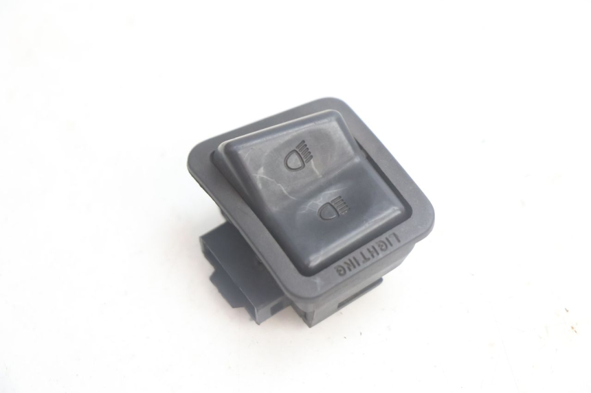 photo de COMMODO PLEIN PHARE YAMAHA XMAX X-MAX 125 (2006 - 2009) - Détail de la pièce