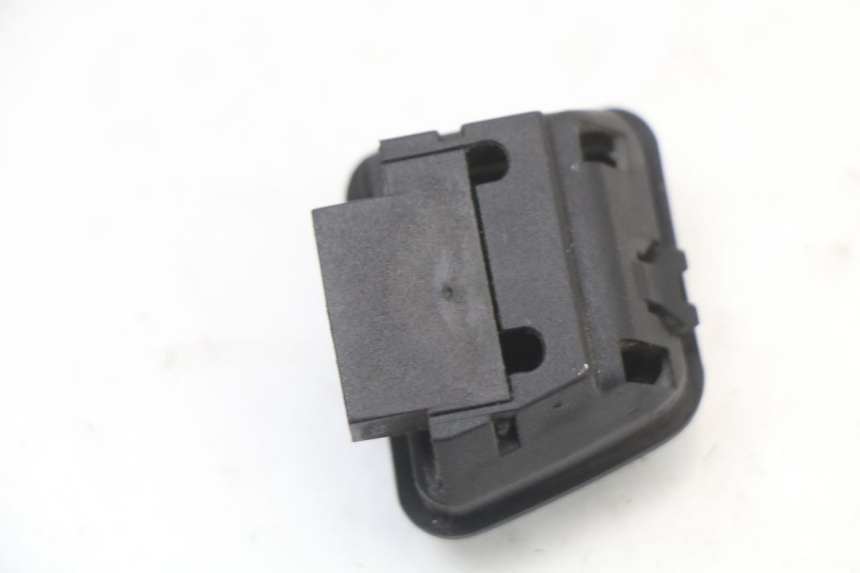 photo de COMMODO PLEIN PHARE PIAGGIO X8 125 (2004 - 2007) - Autre angle de vue