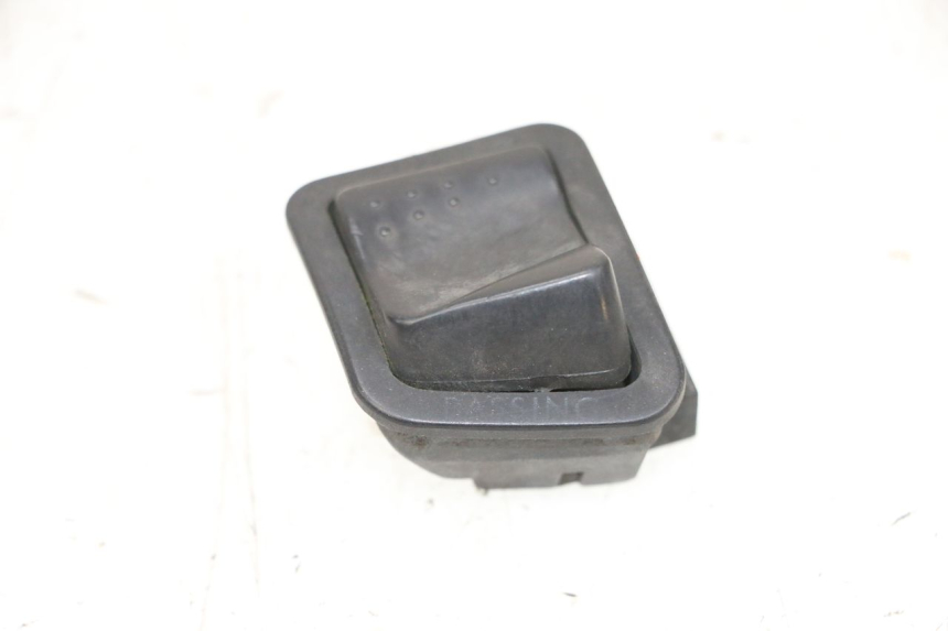 photo de COMMODO PLEIN PHARE PIAGGIO X8 125 (2004 - 2007) - Détail de la pièce