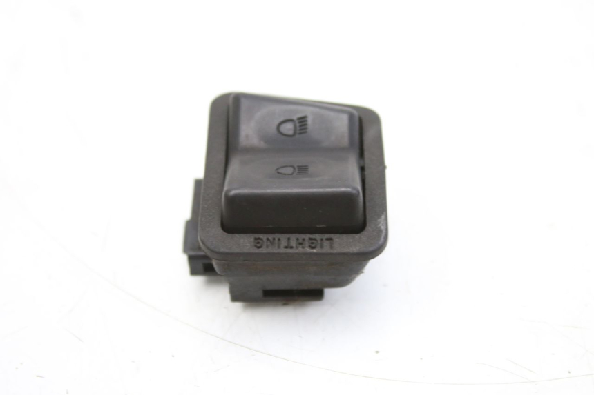 photo de COMMODO PLEIN PHARE YAMAHA XMAX X-MAX 125 (2006 - 2009) - Zoom état d’usage