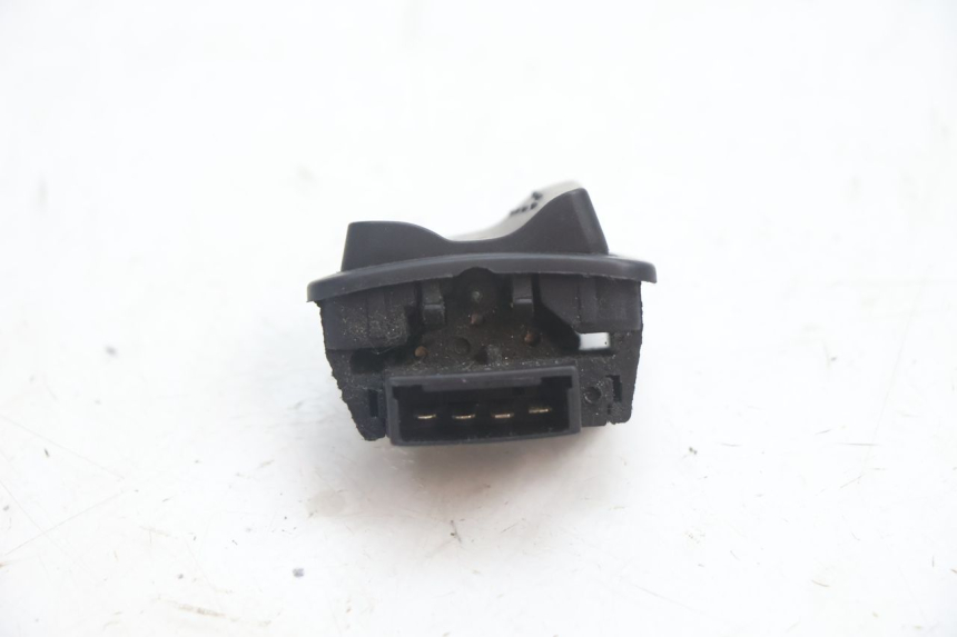 photo de COMMODO PLEIN PHARE PIAGGIO ZIP 2T 50 (2009 - 2019) - Autre angle de vue