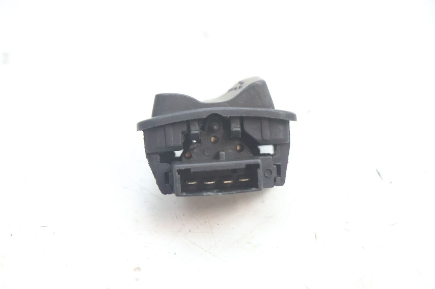 photo de COMMODO PLEIN PHARE PIAGGIO ZIP 4T 50 (2018 - 2020) - Autre angle de vue