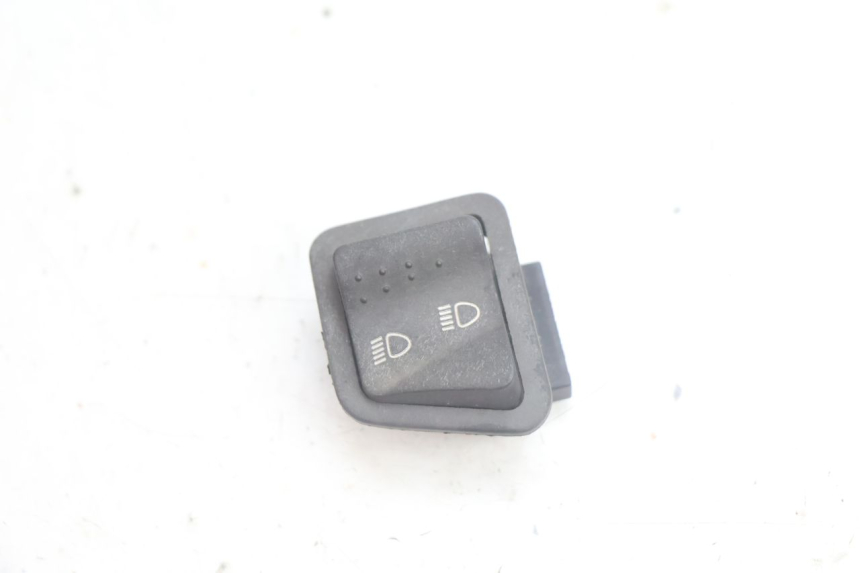 photo de COMMODO PLEIN PHARE PIAGGIO ZIP IGET 4T 50 (2021 - 2023) - Vue principale