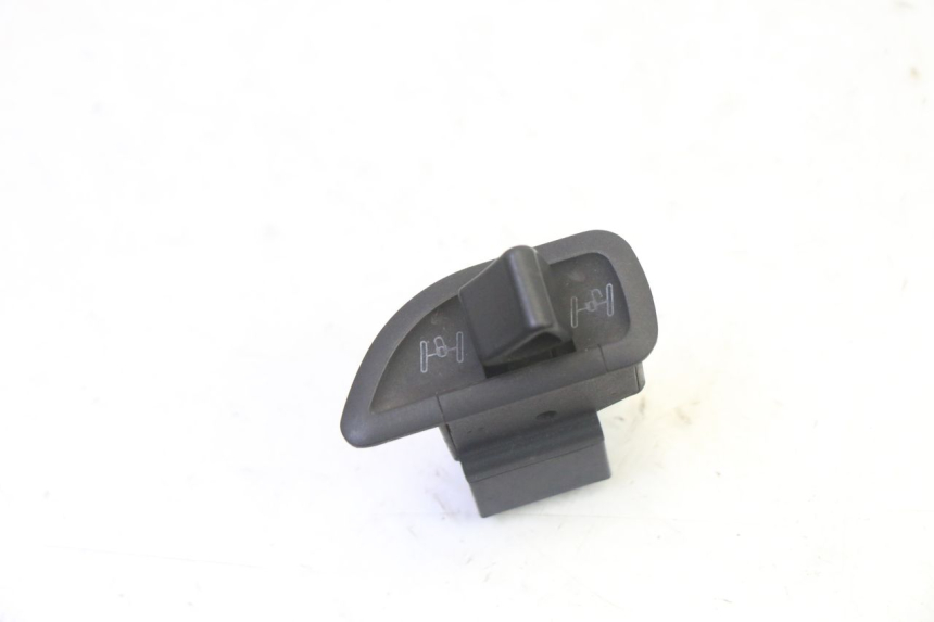 photo de COMMODO ROLL LOCK PIAGGIO MP3 125 (2006 - 2014) - Vue principale