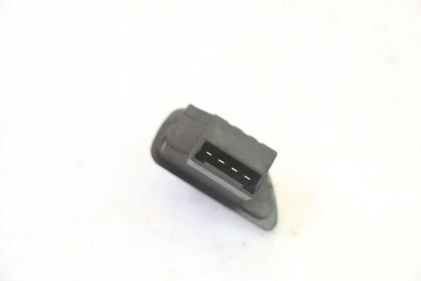 photo de COMMODO ROLL LOCK PIAGGIO MP3 125 (2006 - 2014) - Autre angle de vue